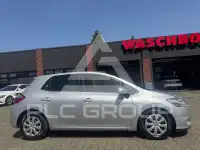 2011 Toyota AURIS