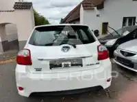 2011 Toyota AURIS