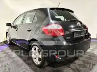 2011 Toyota AURIS