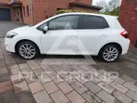 2011 Toyota AURIS
