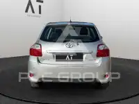 2011 Toyota AURIS