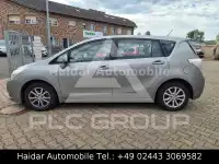 2011 Toyota VERSO