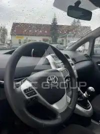 2011 Toyota VERSO