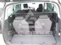 2011 Peugeot 5008