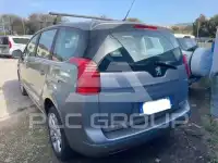 2011 Peugeot 5008