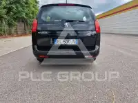 2011 Peugeot 5008