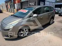 2011 Peugeot 5008