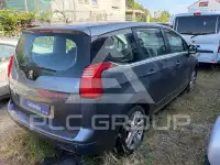 2011 Peugeot 5008