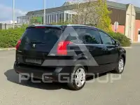 2011 Peugeot 5008