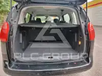 2011 Peugeot 5008