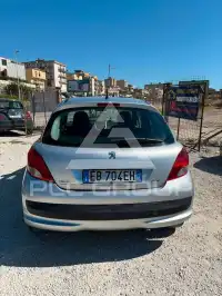 2011 Peugeot 207