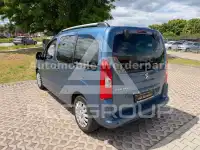 2011 Peugeot Partner