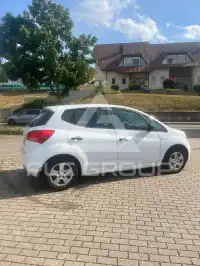 2011 KIA Venga