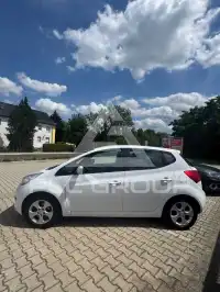 2011 KIA Venga