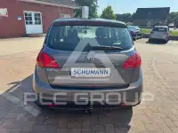 2011 KIA Venga
