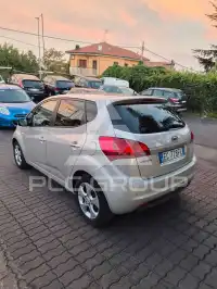 2011 KIA Venga