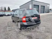 2011 KIA Carens