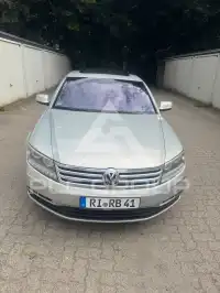 2011 Volkswagen PHAETON