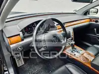 2011 Volkswagen PHAETON