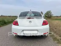 2011 Volkswagen BEETLE