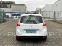 2011 Renault Scenic