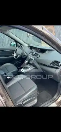 2011 Renault Grand Scenic