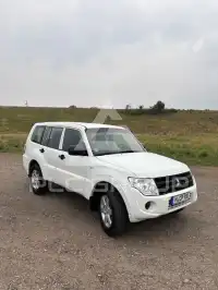 2012 Mitsubishi PAJARO
