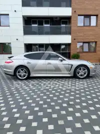 2012 Porsche Panamera