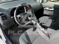 2012 Toyota AURIS