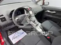2012 Toyota AURIS