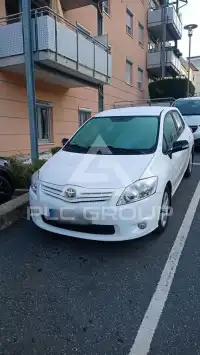 2012 Toyota AURIS
