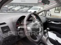 2012 Toyota AURIS