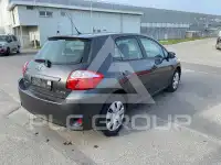 2012 Toyota AURIS
