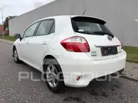 2012 Toyota AURIS