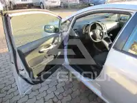 2012 Toyota AURIS