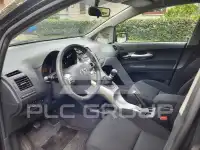 2012 Toyota AURIS
