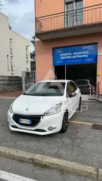 2012 Peugeot 208