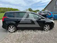 2012 Peugeot 5008