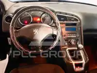 2012 Peugeot 5008