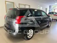 2012 Peugeot 5008