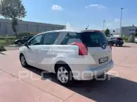 2012 Peugeot 5008