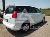 2012 Peugeot 5008