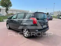 2012 Peugeot 5008