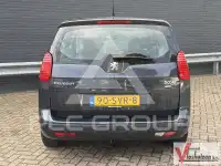 2012 Peugeot 5008