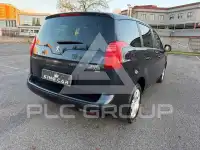 2012 Peugeot 5008
