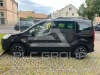 2012 Peugeot Partner