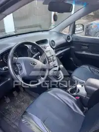 2012 KIA Carens