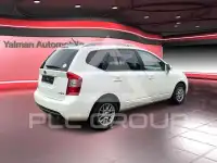 2012 KIA Carens