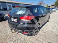 2012 KIA Carens