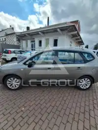 2012 KIA Carens